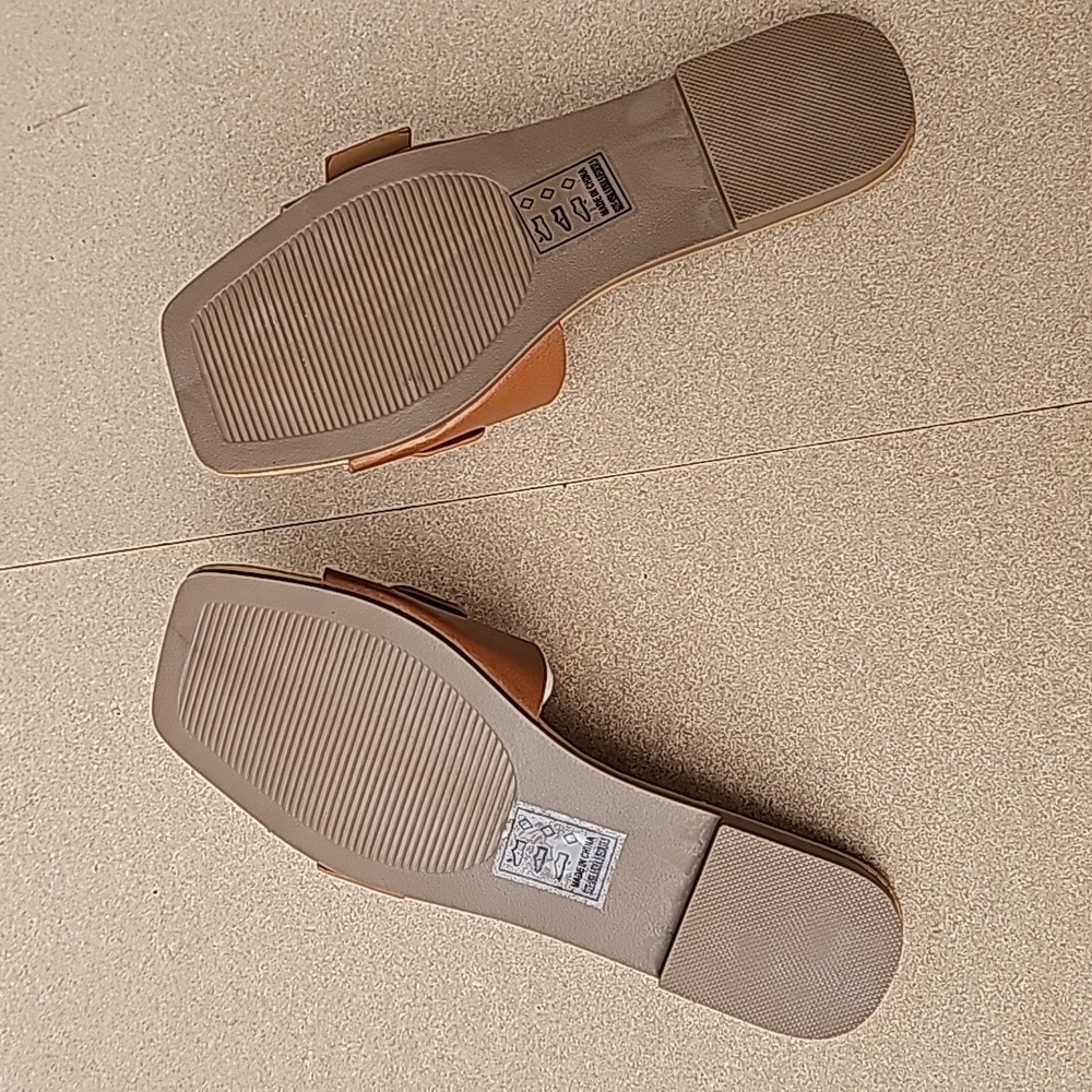 Qupid Afia Camel Sandal - Picture 6 of 7